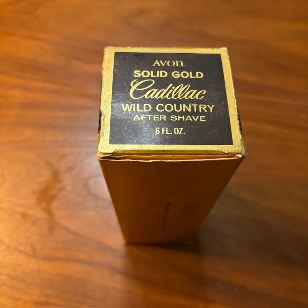 VTG Avon Solid Gold Cadillac Wild Country After Shave Full In Box